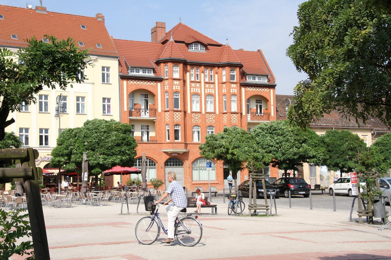 Hotel Am Molkenmarkt Brandenburg  Bagian luar foto
